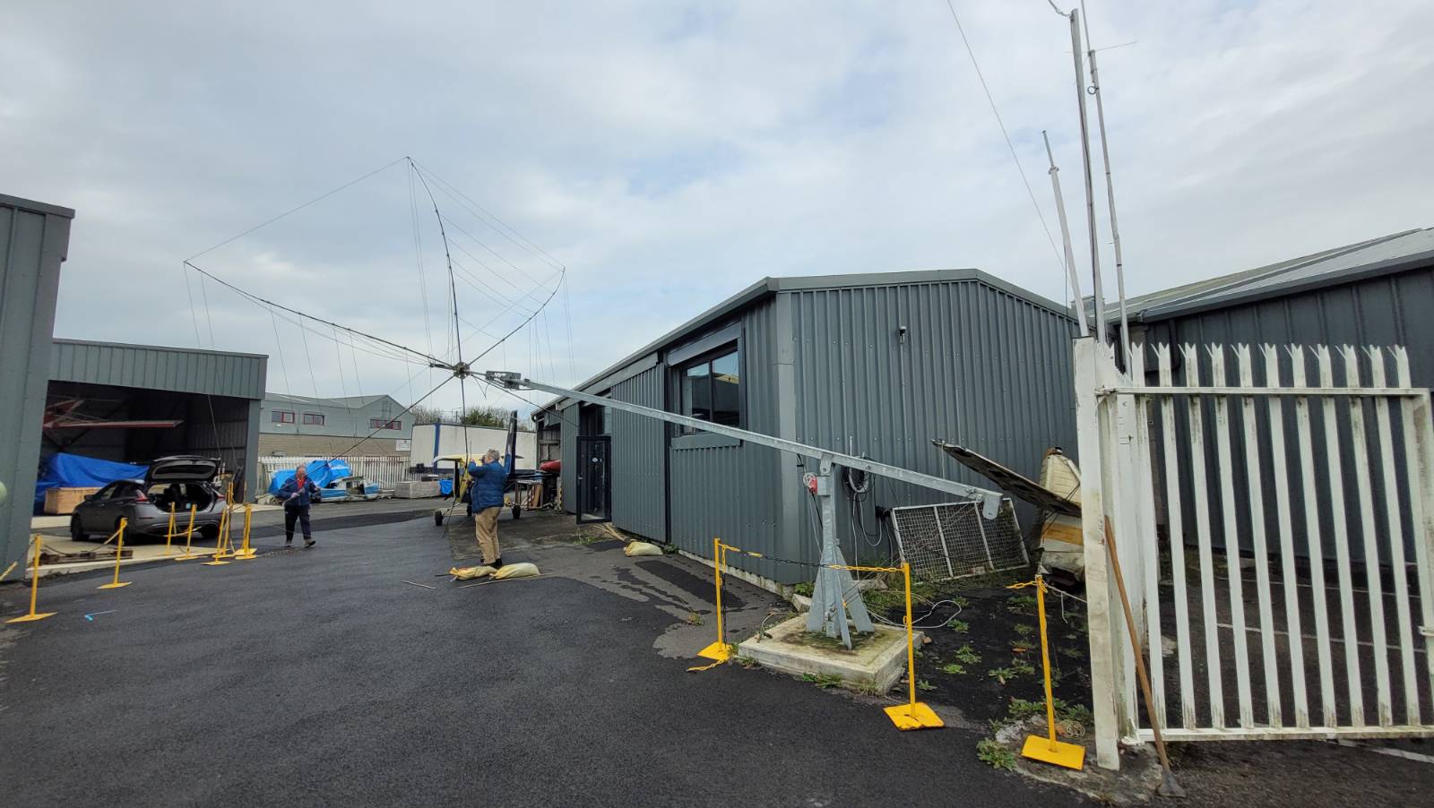 LCARC mast down